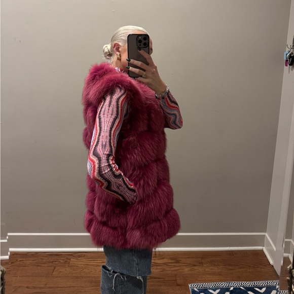 Fuchsia Pink Fox Fur Vest - Picture 3 of 6